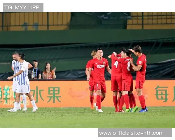 富力与权健精彩对决回放分析全场比赛亮点与关键时刻一览